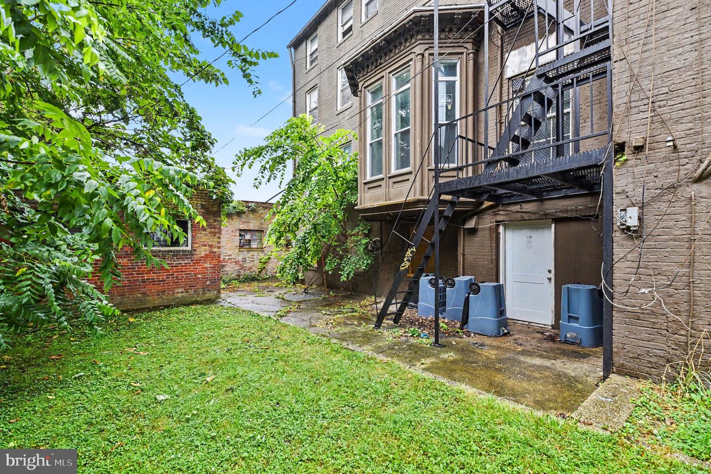 1313 W Fayette St Property Photo 49