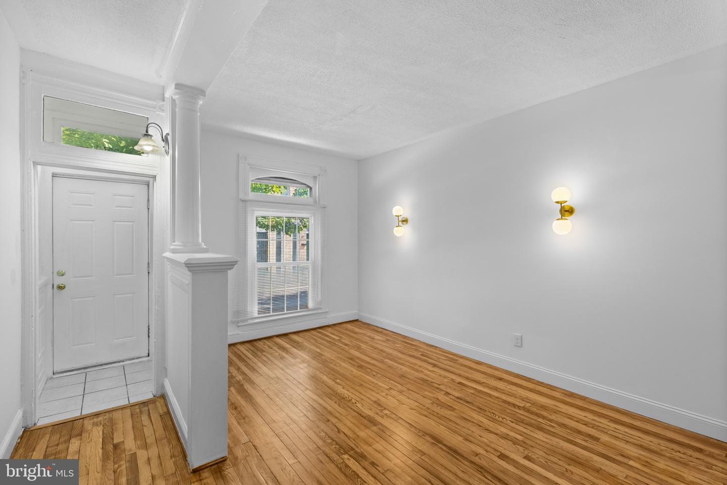 2319 Jefferson St Property Photo 4