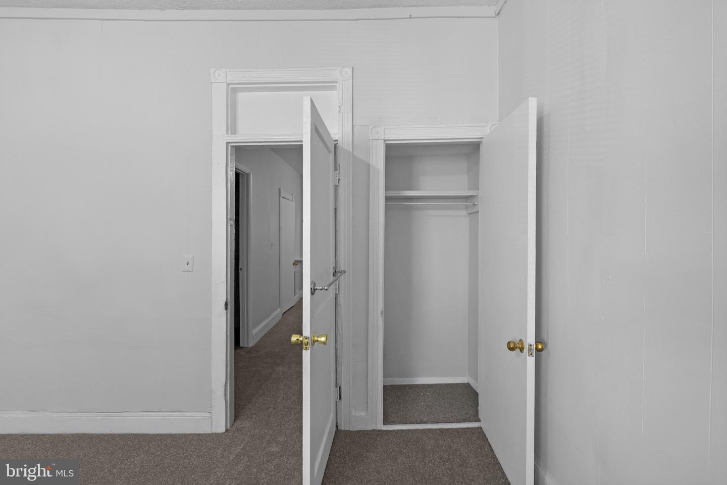 2319 Jefferson St Property Photo 22