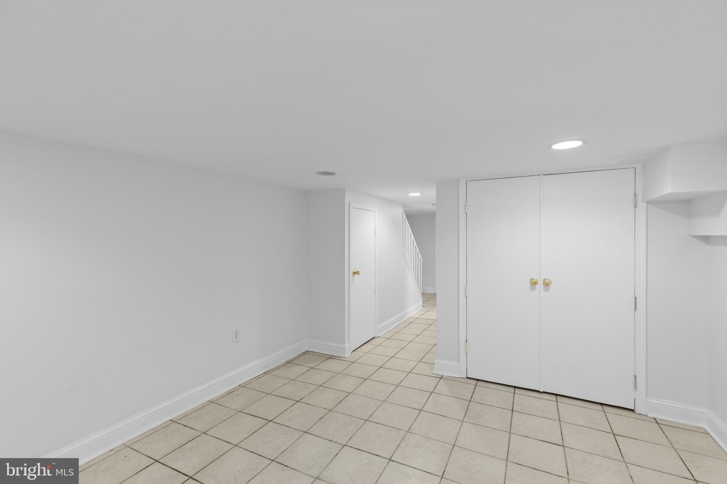 2319 Jefferson St Property Photo 29