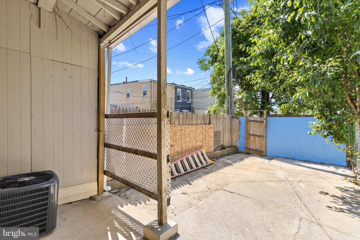 2319 Jefferson St Property Photo 37