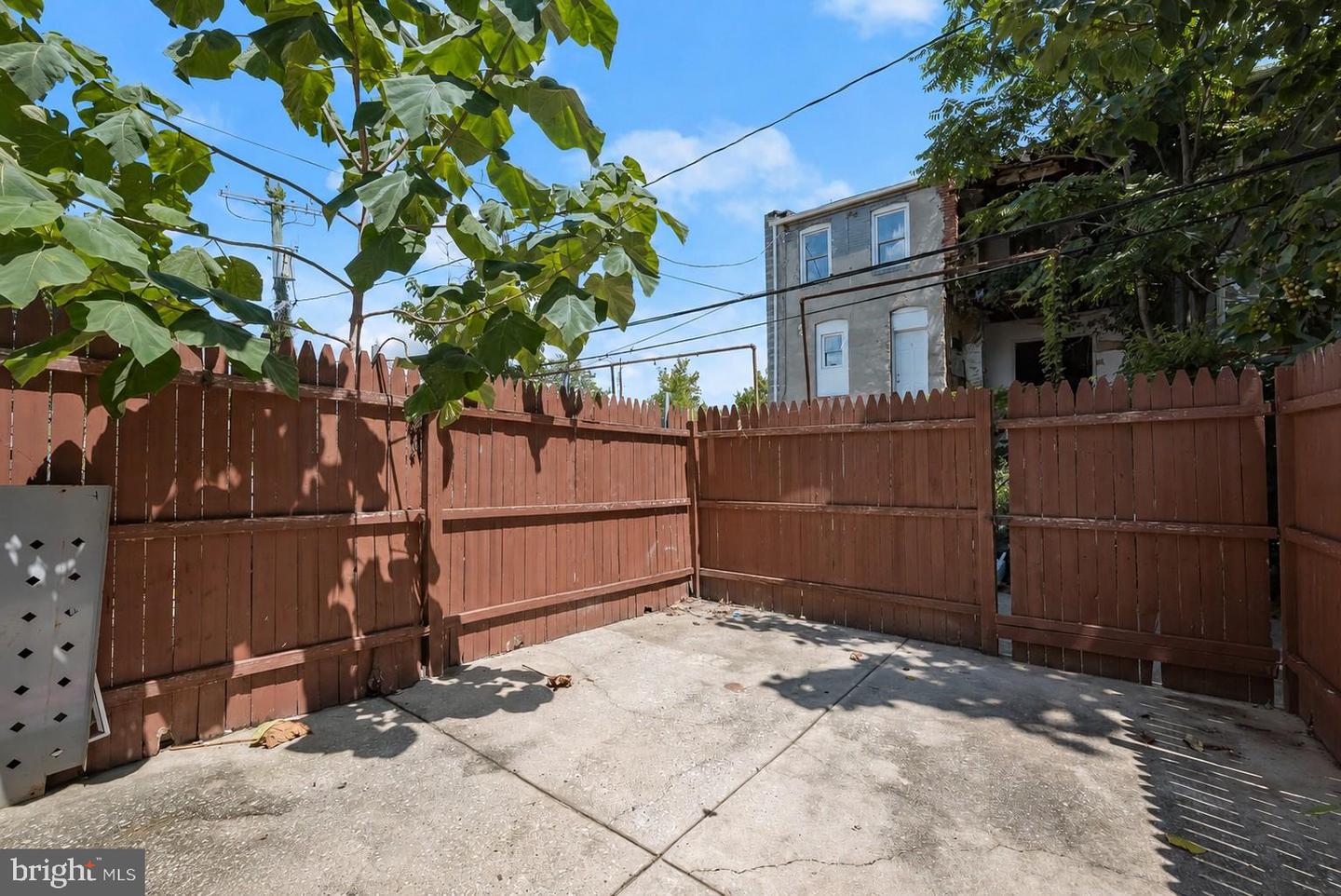 1633 N Patterson Park Ave Property Photo 26
