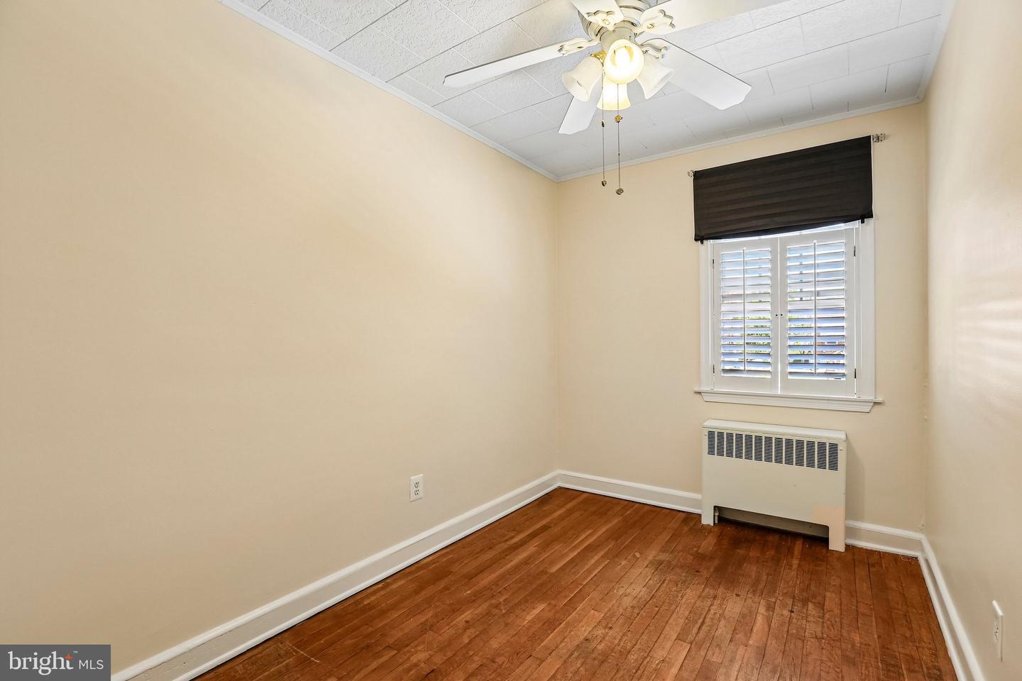 3649 Mactavish Ave Property Photo 13