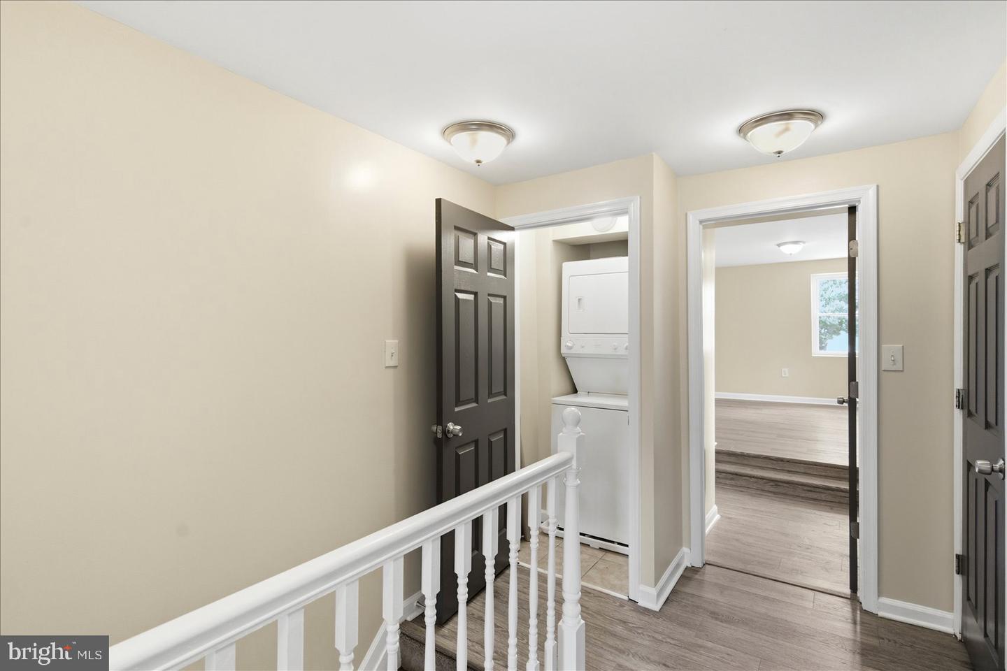 1224 E Eager St Property Photo 18