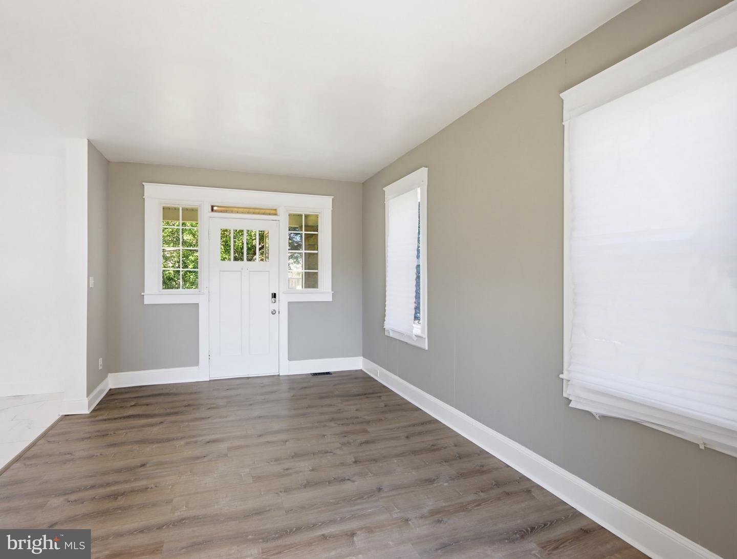 3605 Frankford Property Photo 3