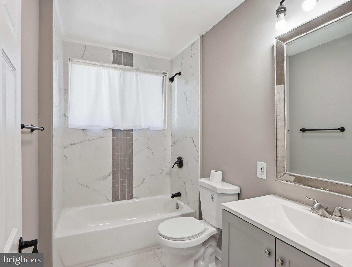 3605 Frankford Property Photo 10