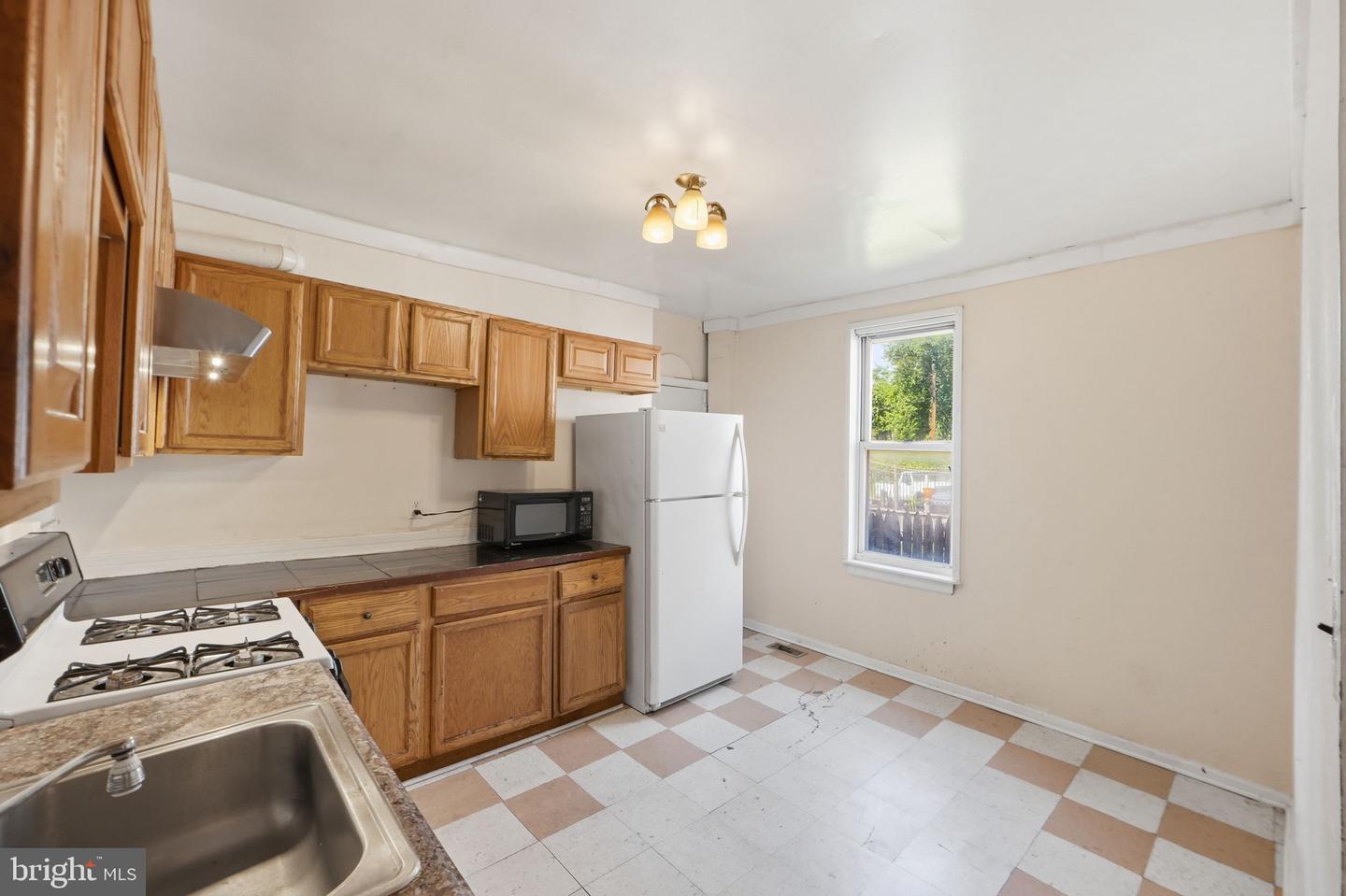 3449 Old Frederick Rd Property Photo 5