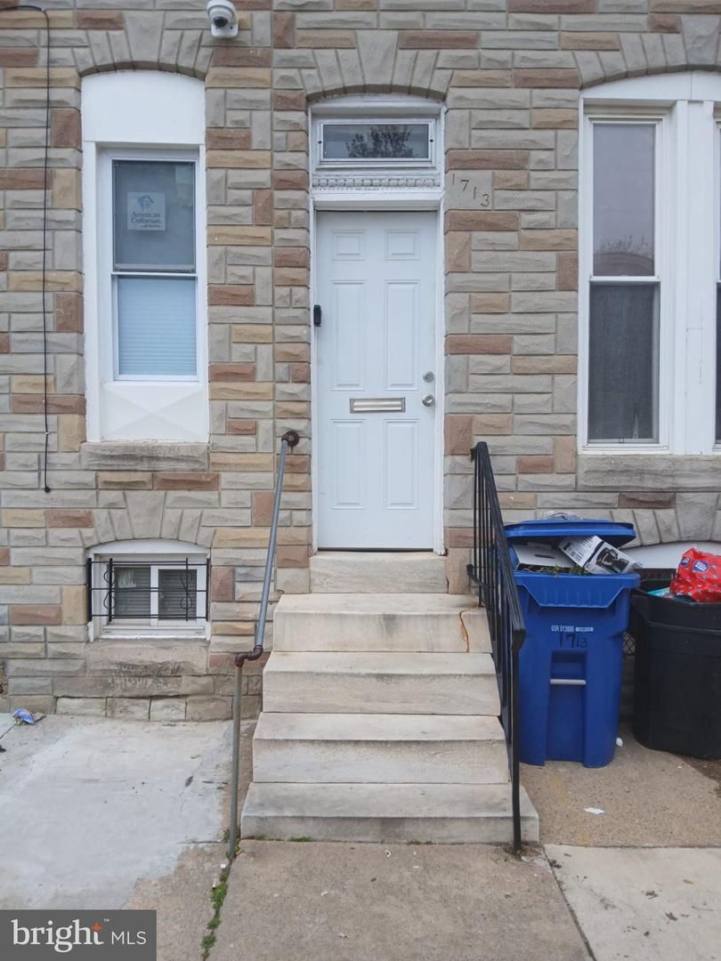 1713 N CAREY ST Property Photo 1