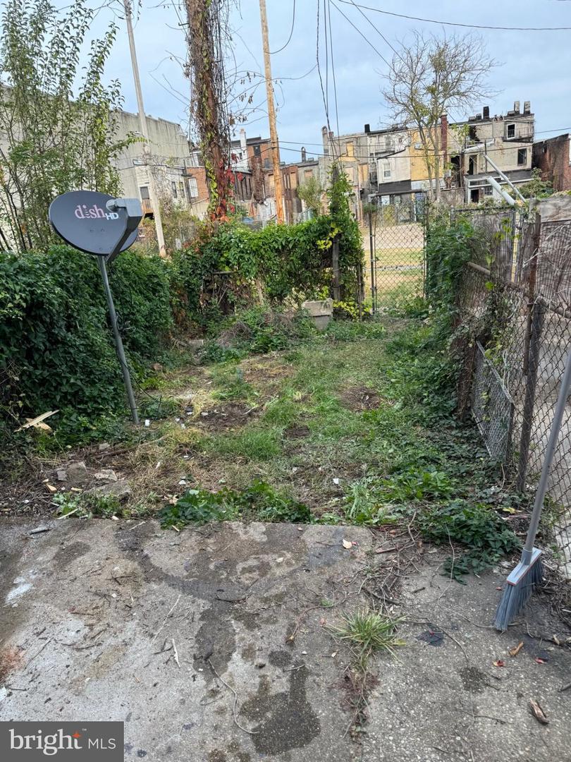 1713 N Carey St Property Photo 5