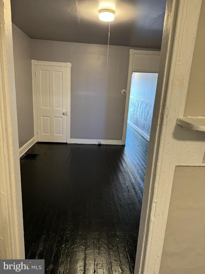 1713 N Carey St Property Photo 17