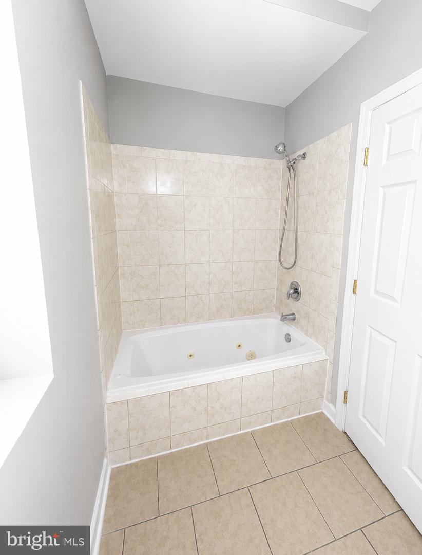 3740 Brooklyn Ave Property Photo 12