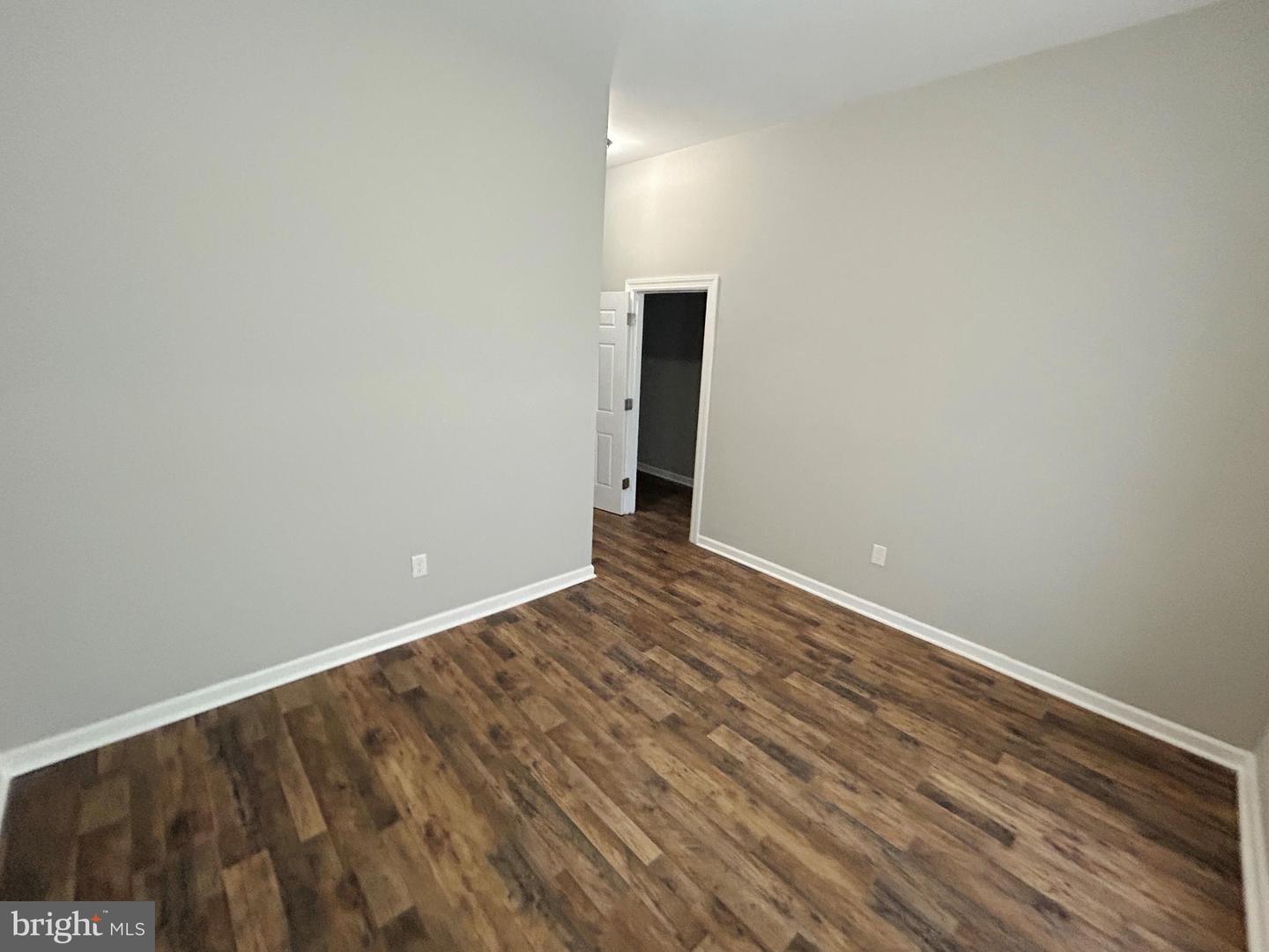 1529 Edmondson Ave Property Photo 7