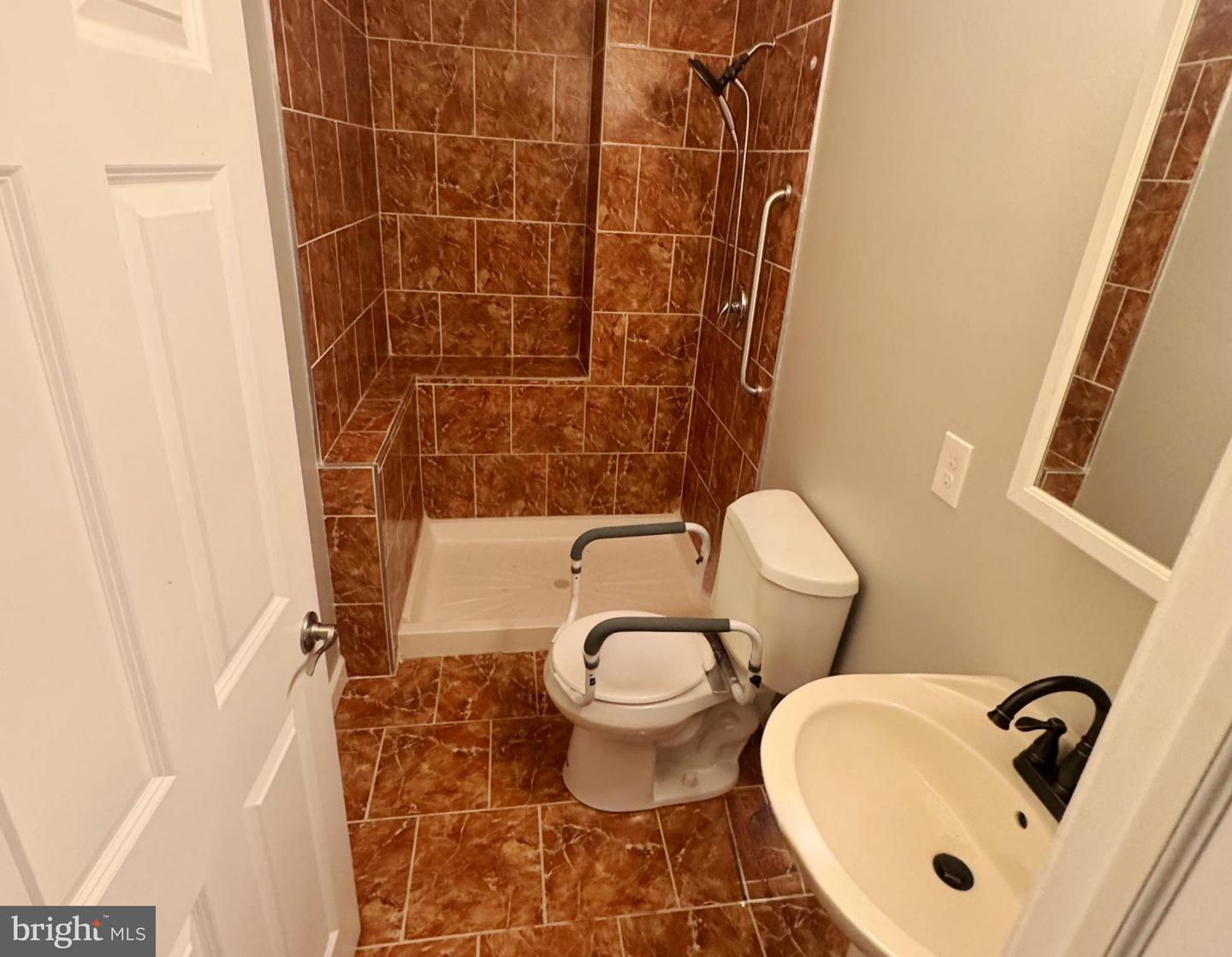 1529 Edmondson Ave Property Photo 18