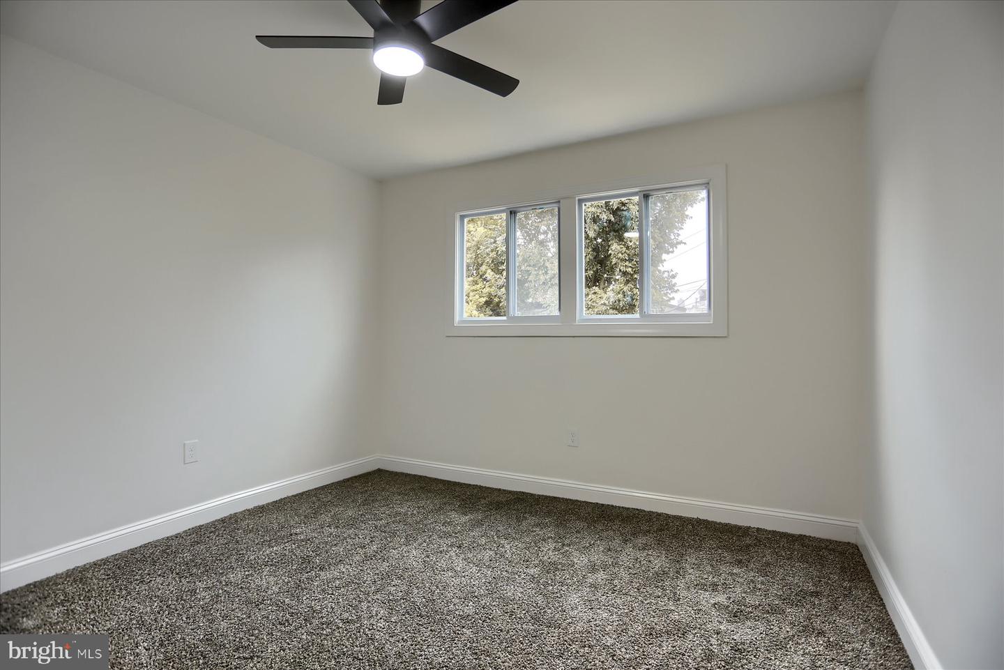 719 Berry St Property Photo 20