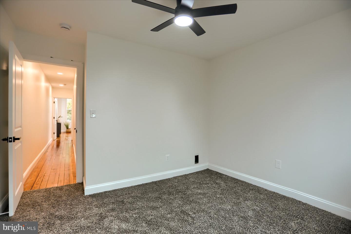 719 Berry St Property Photo 21