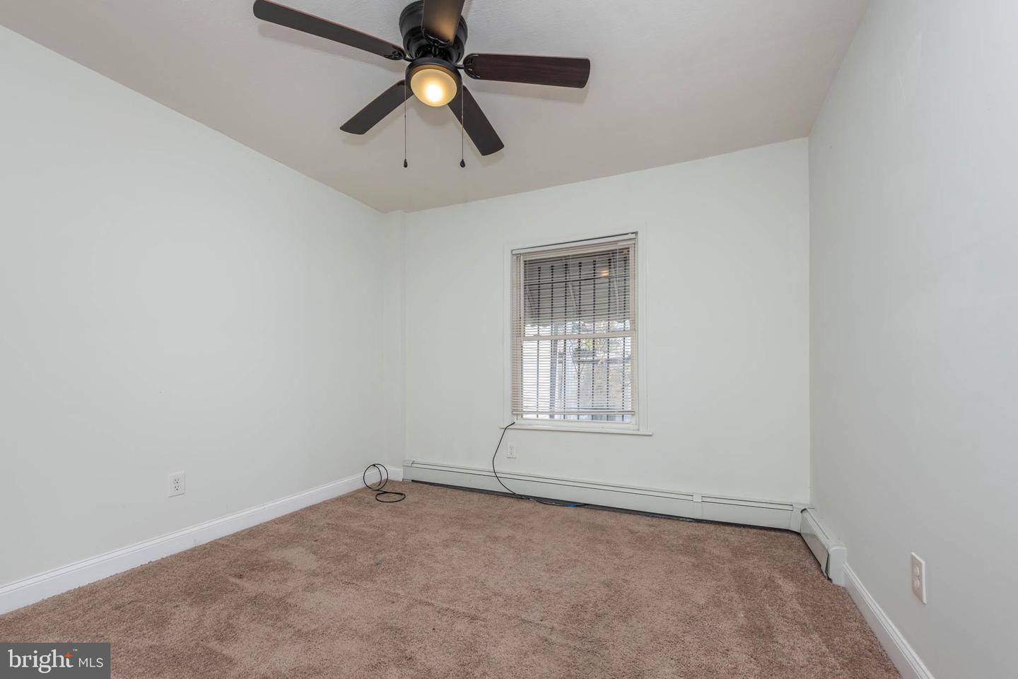204 N Port St Property Photo 13