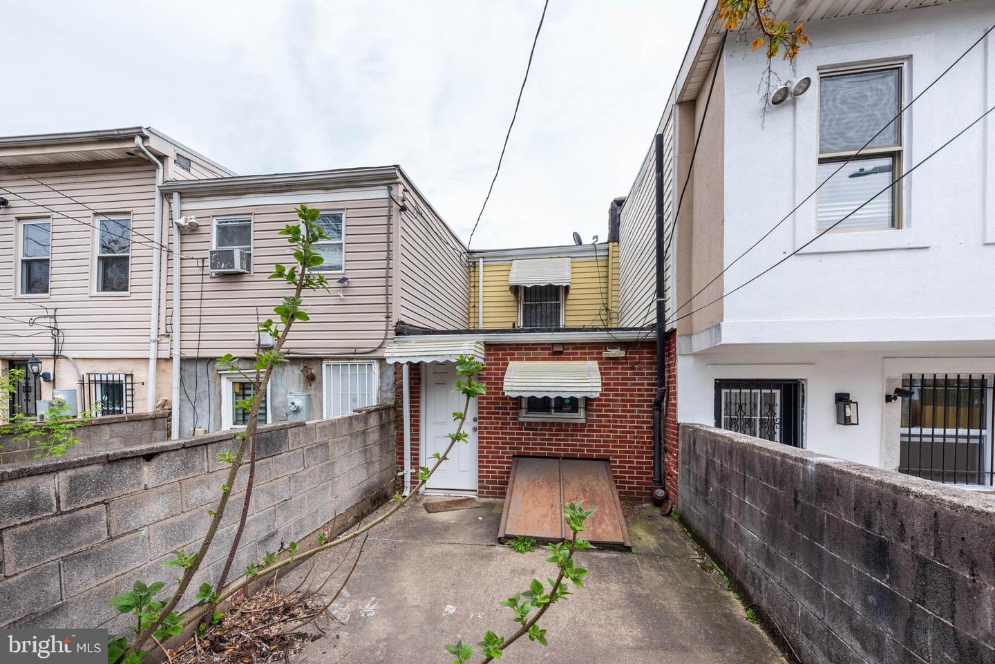 204 N Port St Property Photo 18