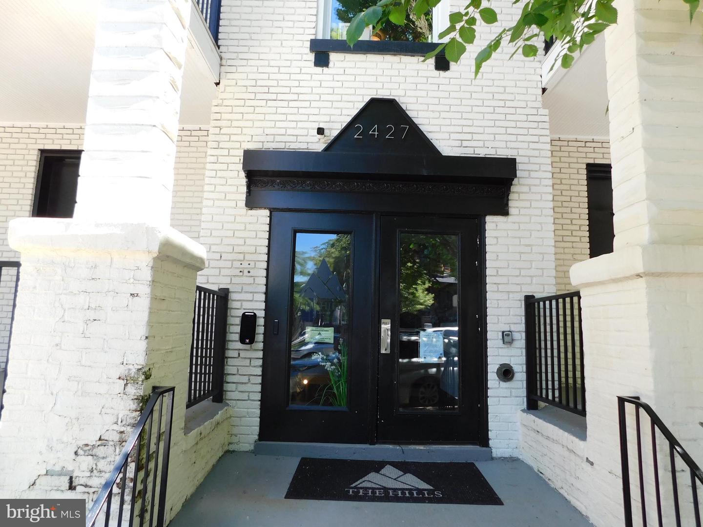 2427 LAKEVIEW AVE #3D Property Photo 1