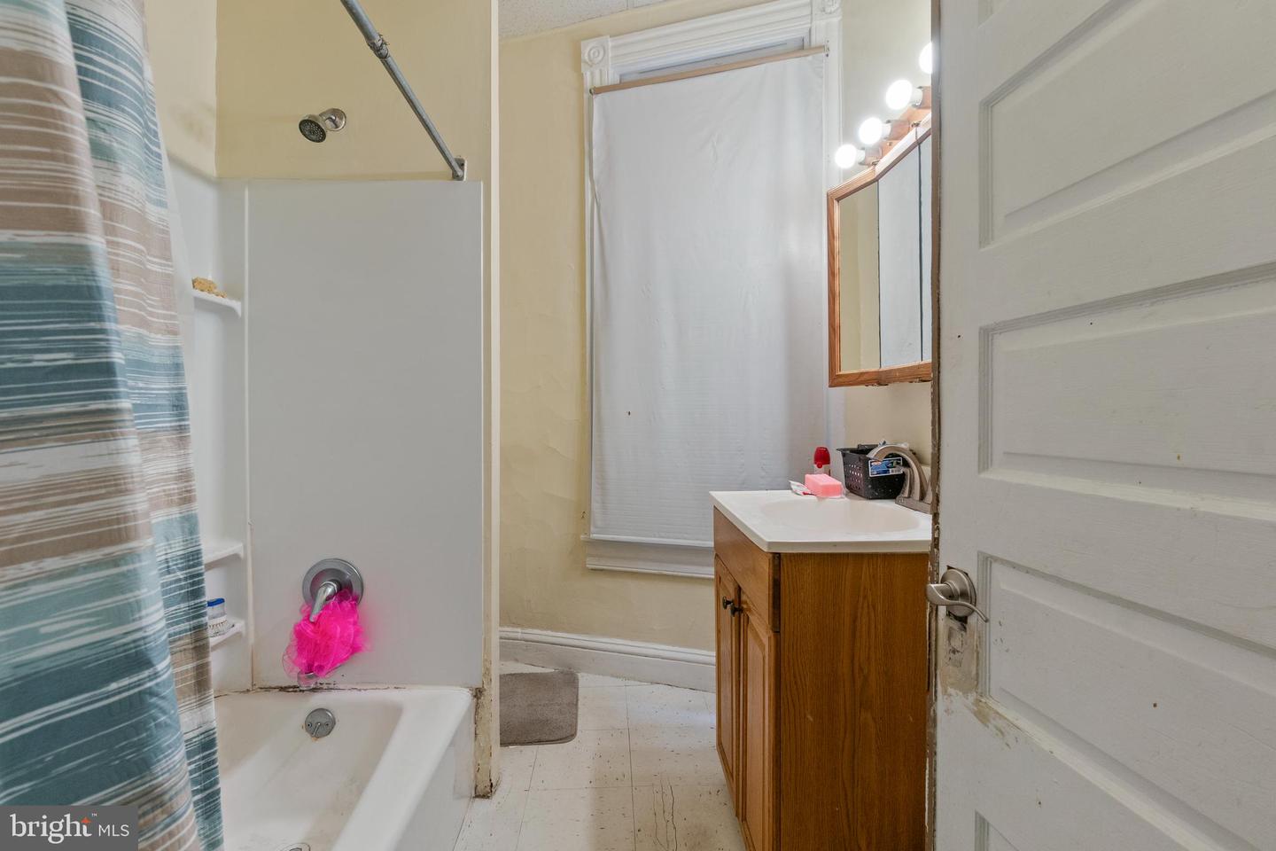2945 Saint Paul St Property Photo 18