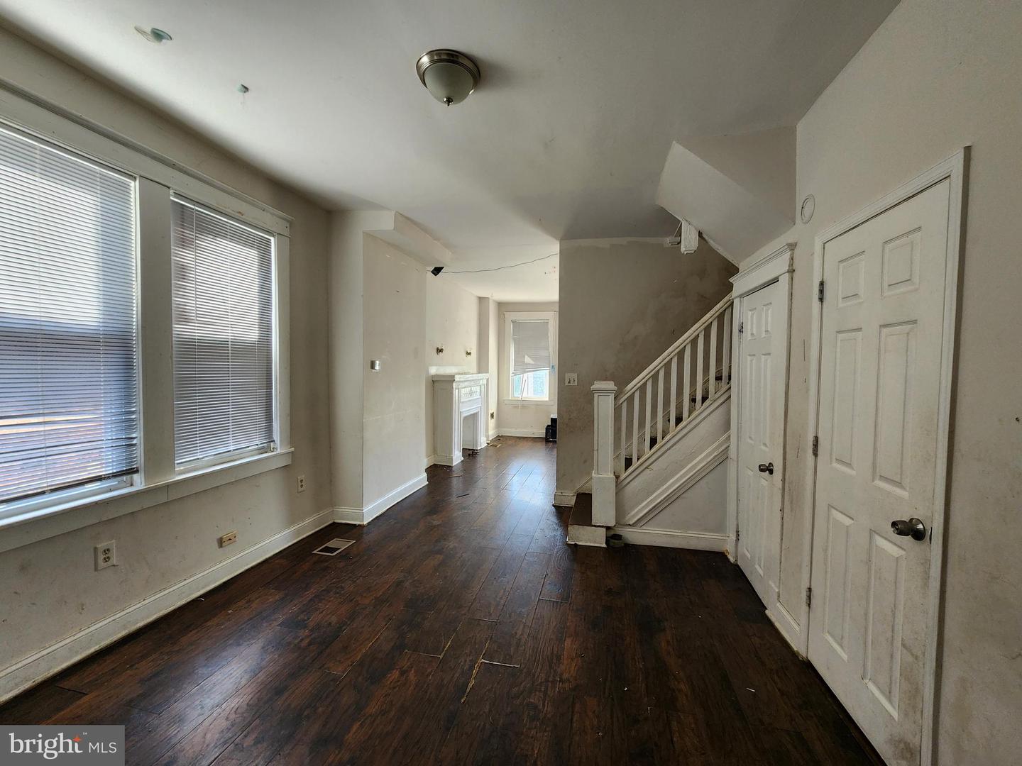 2514 Oswego Ave Property Photo 10