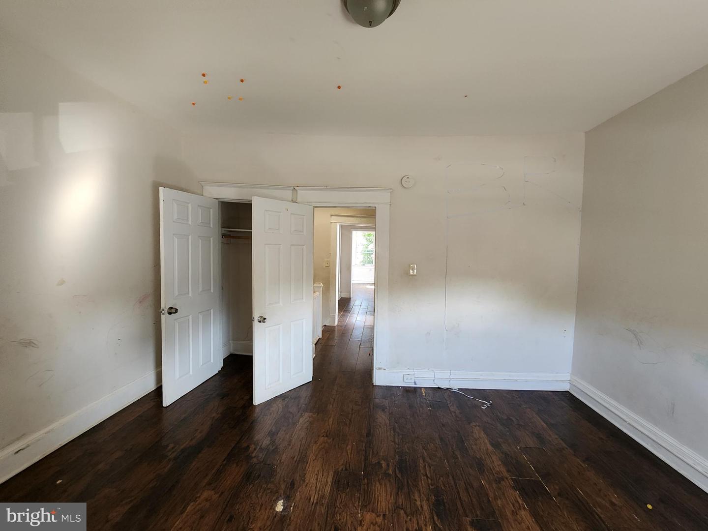 2514 Oswego Ave Property Photo 12