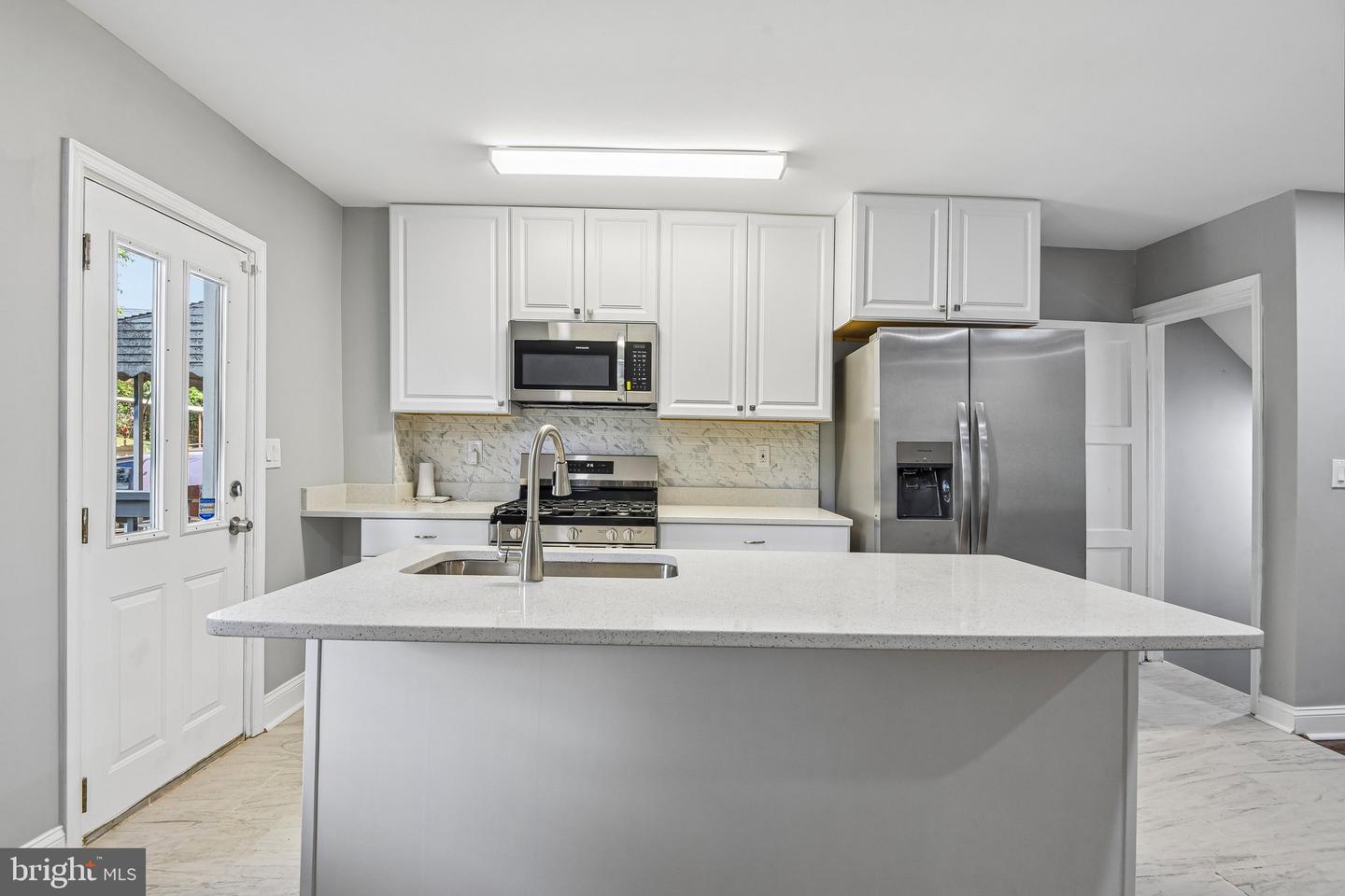 44 N Athol Ave Property Photo 14