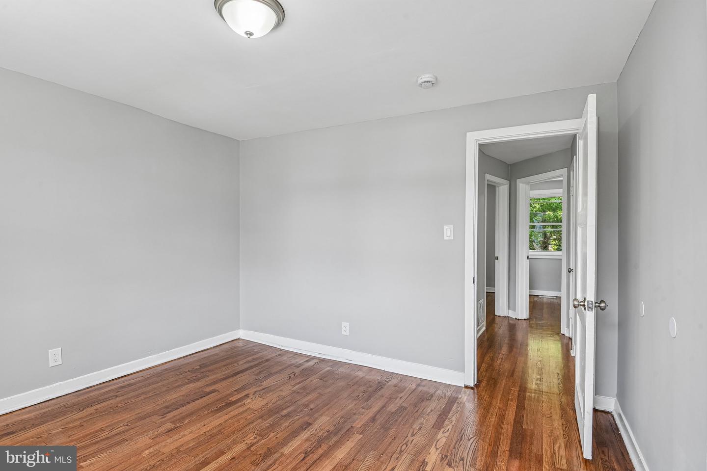 44 N Athol Ave Property Photo 23