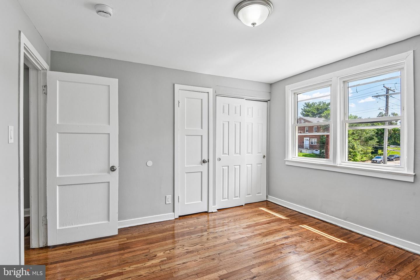 44 N Athol Ave Property Photo 24