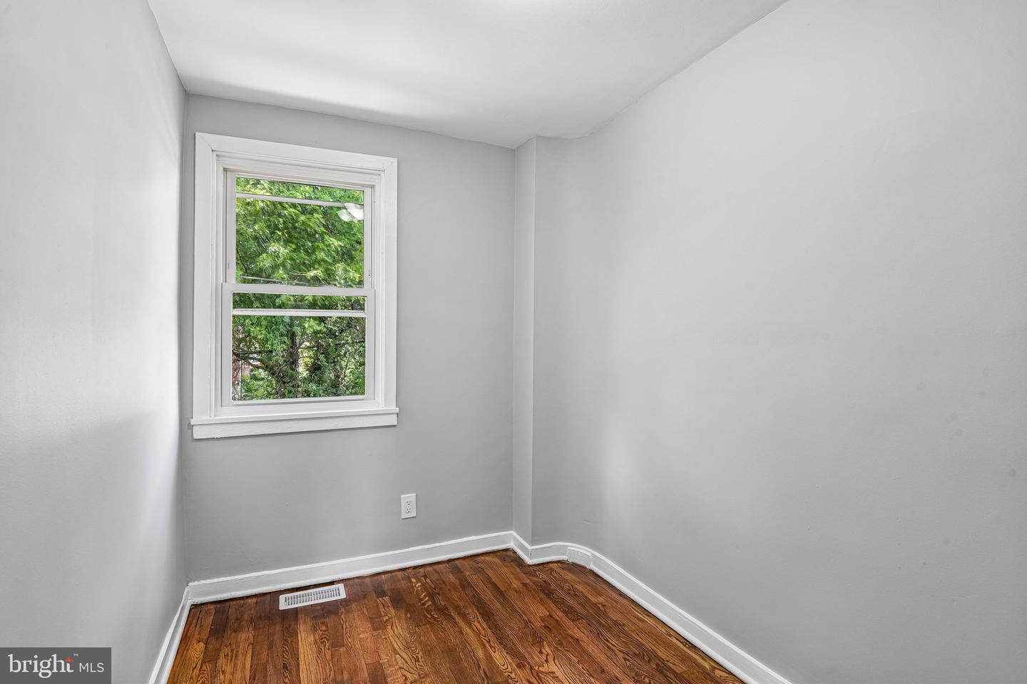 44 N Athol Ave Property Photo 28