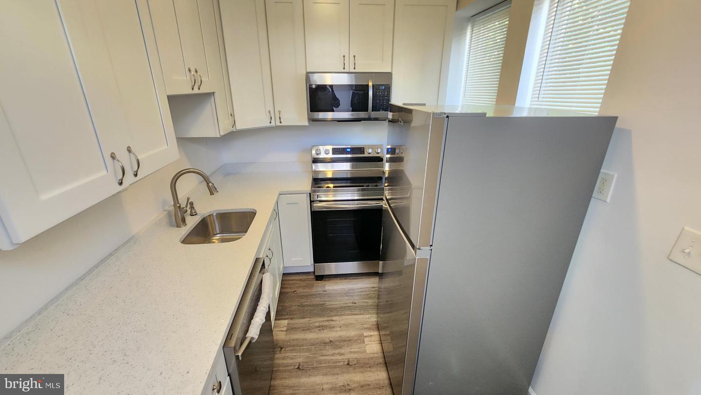 2015 JEFFERSON ST Property Photo 1