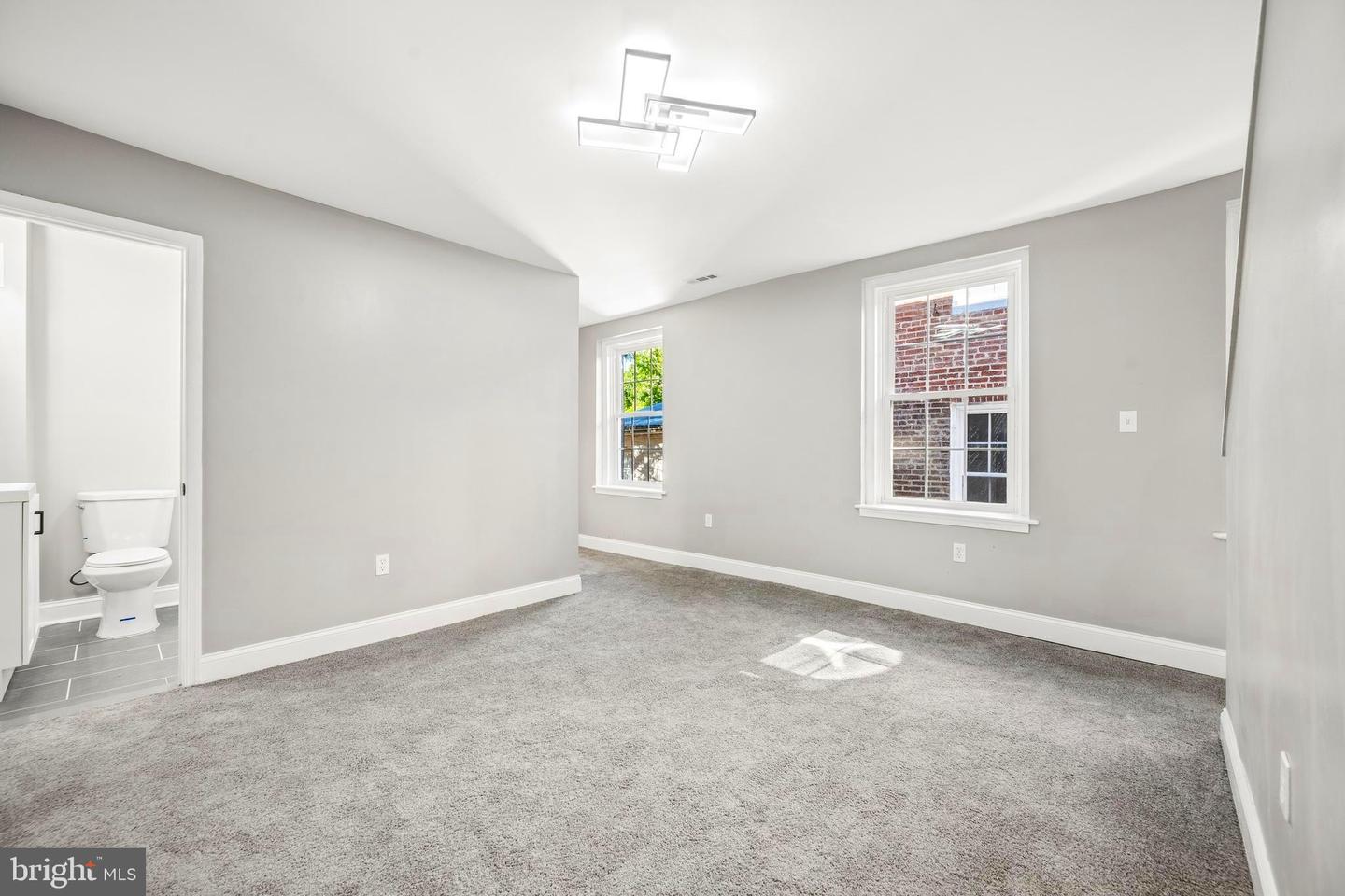 1626 Hollins St Property Photo 22