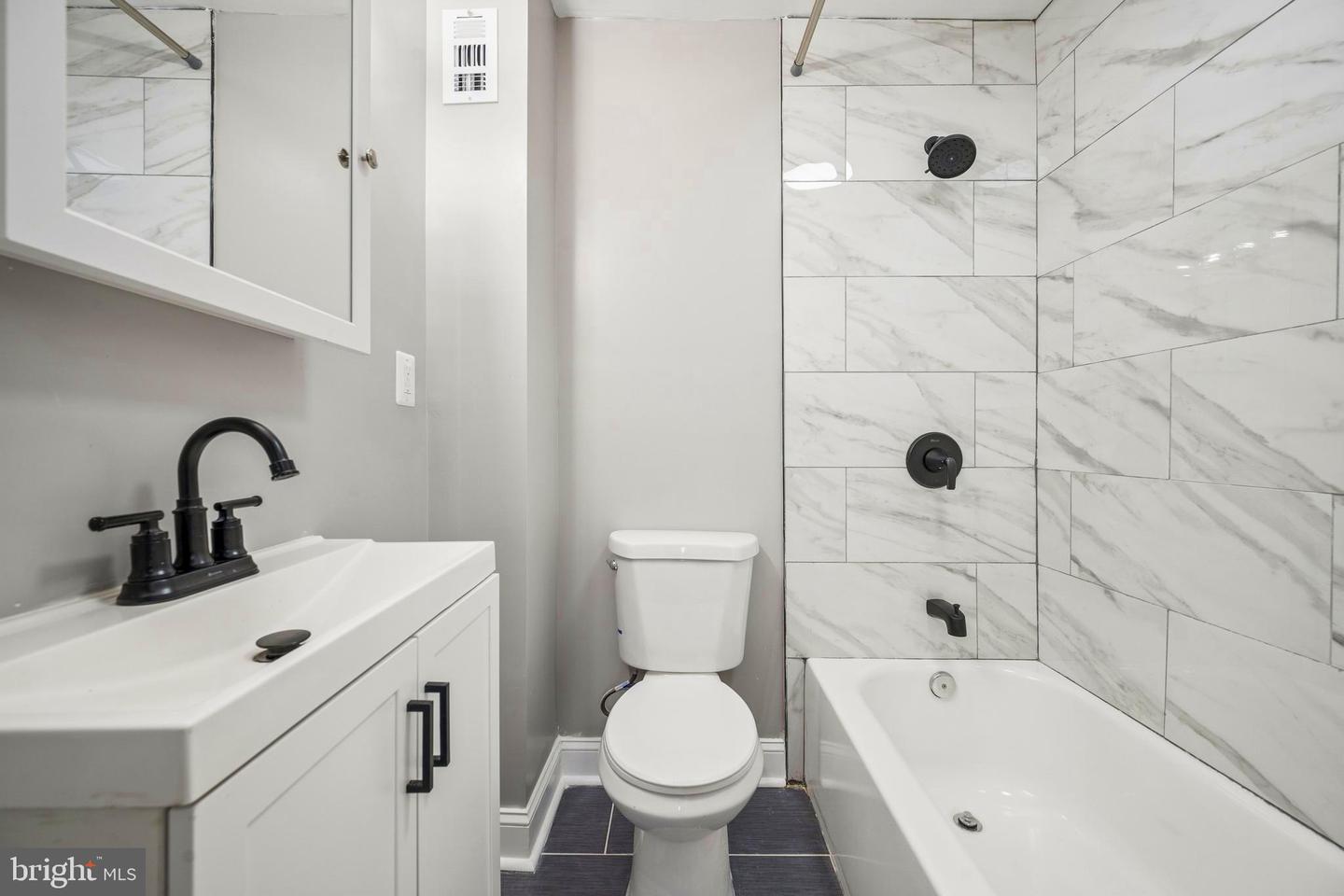 1626 Hollins St Property Photo 29