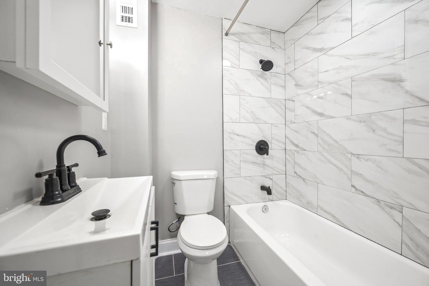 1626 Hollins St Property Photo 30