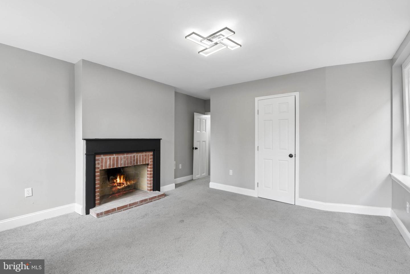 1626 Hollins St Property Photo 34