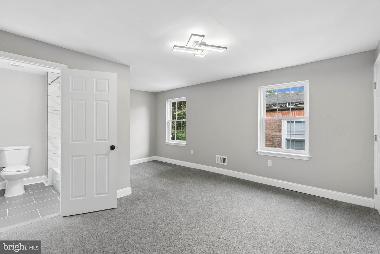 1626 Hollins St Property Photo 38