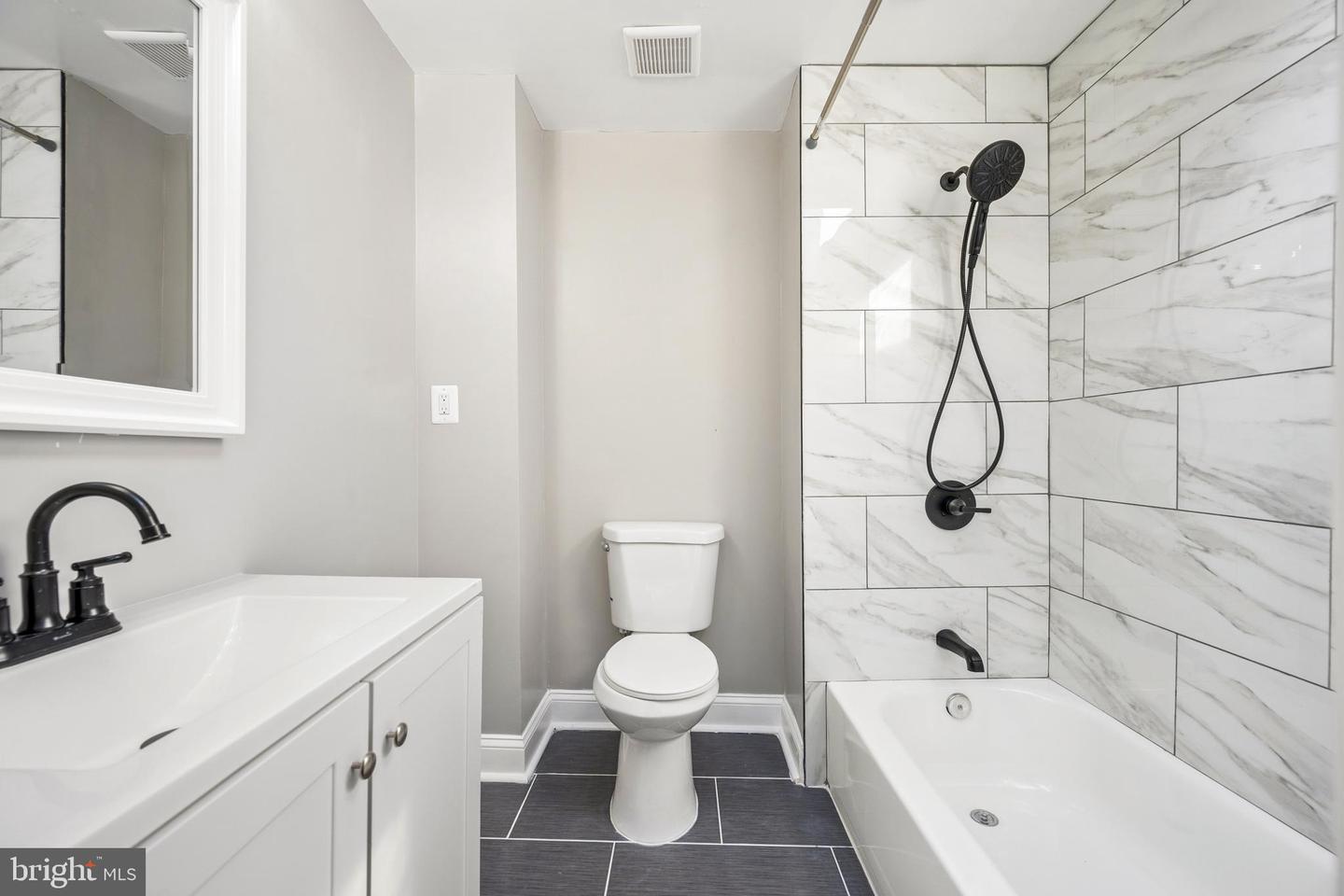 1626 Hollins St Property Photo 42