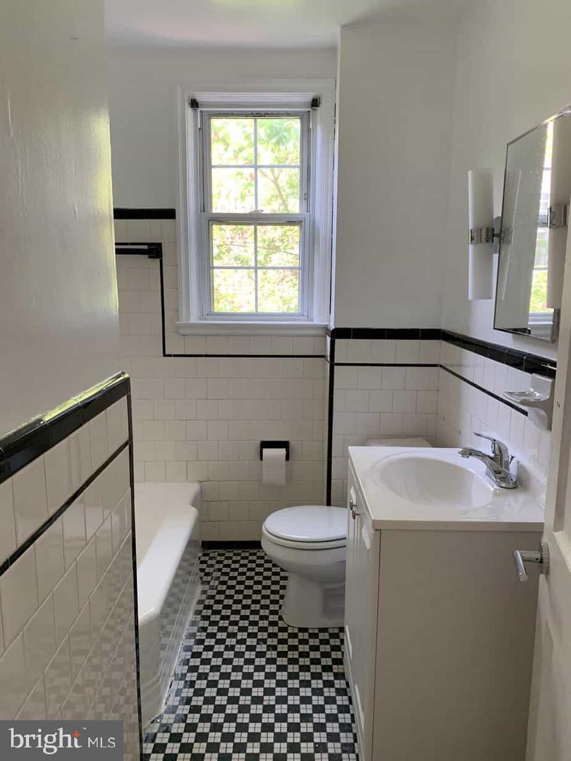 4620 Harcourt Rd Property Photo 8