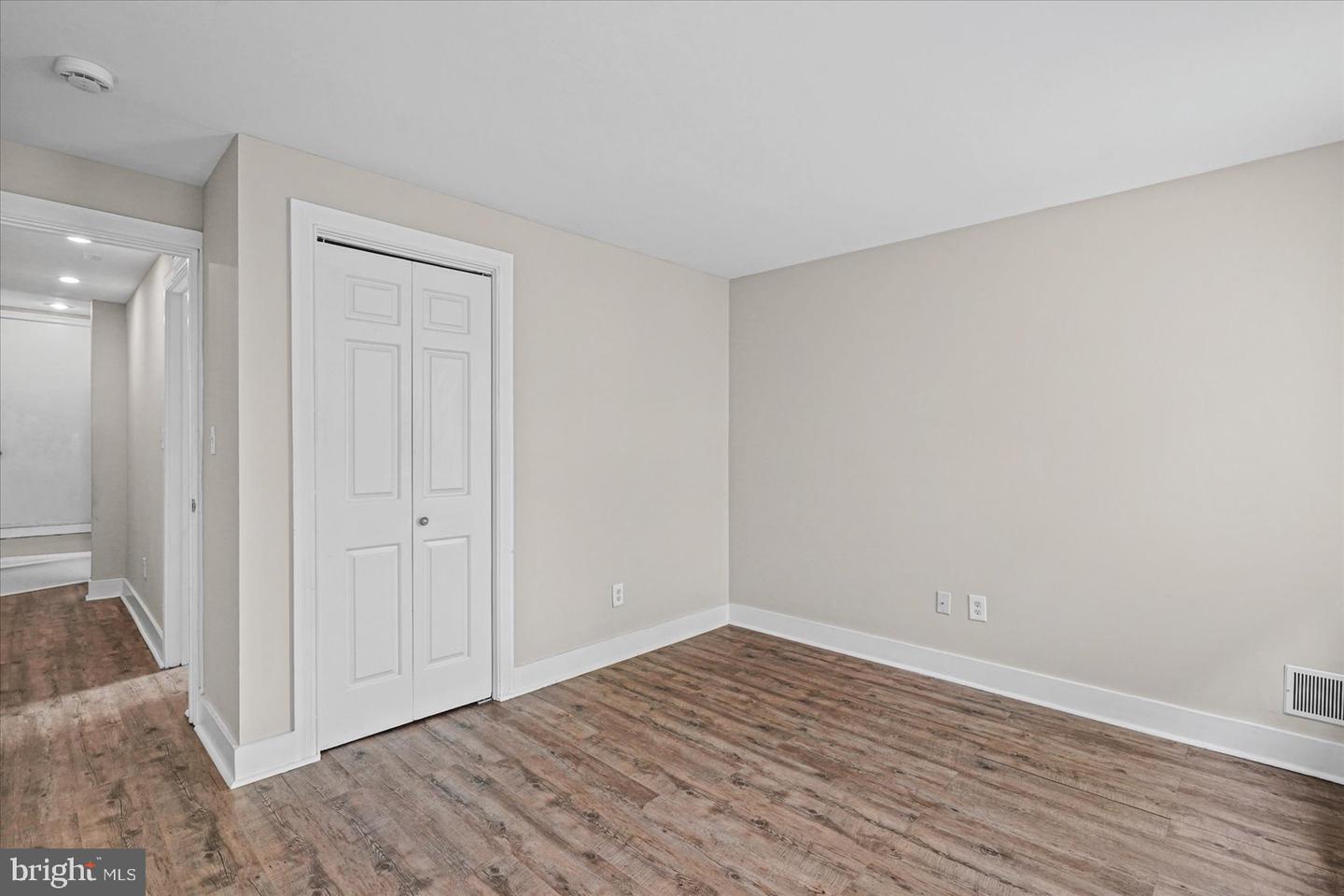211 Penn St Property Photo 29