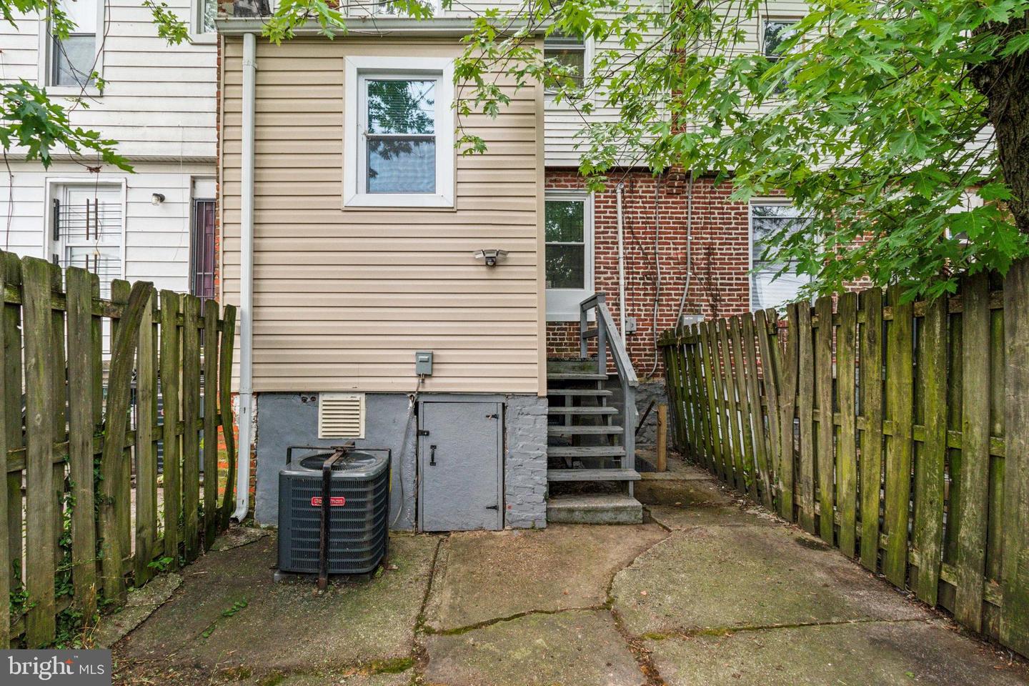 3220 Elmley Ave Property Photo 18