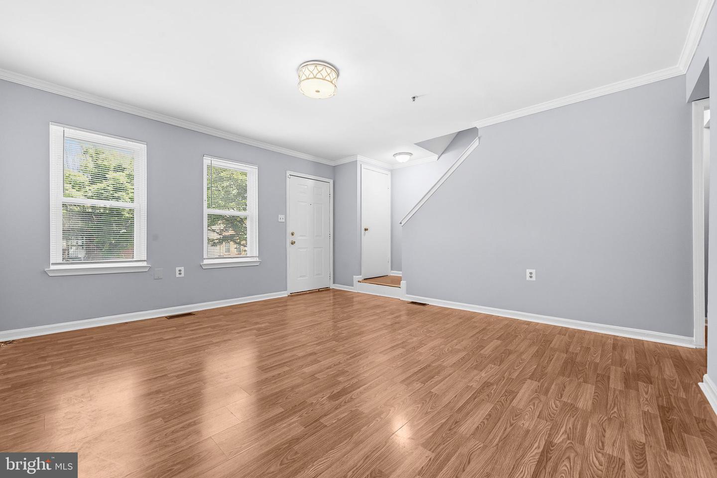 1118 N Central Ave Property Photo 8