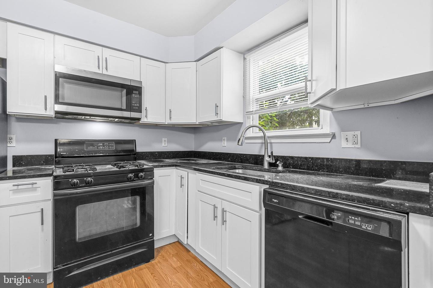 1118 N Central Ave Property Photo 17