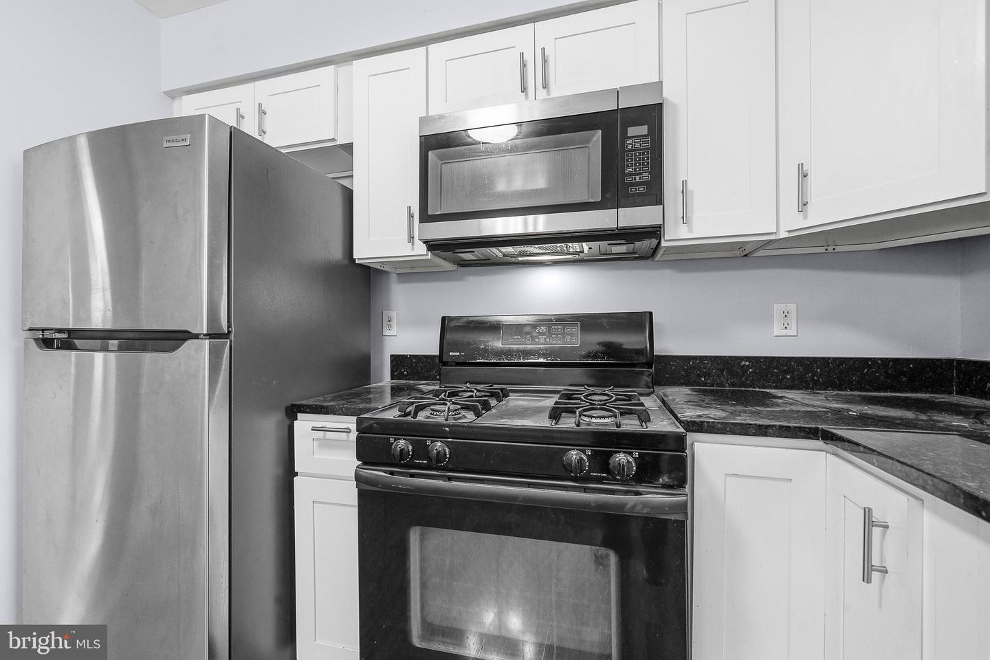 1118 N Central Ave Property Photo 18
