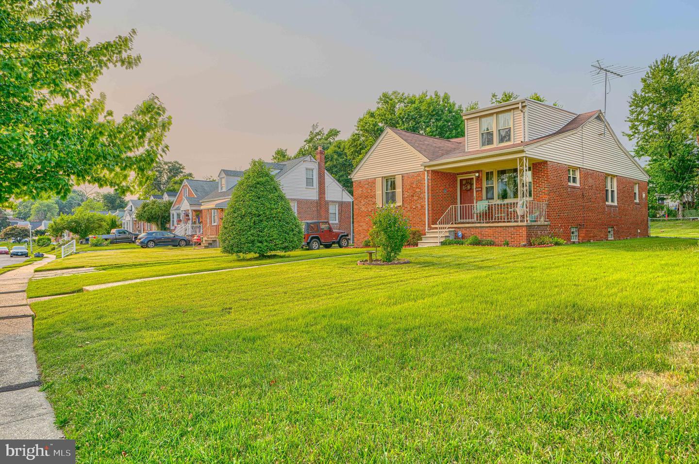 2814 Chesley Ave Property Photo 1