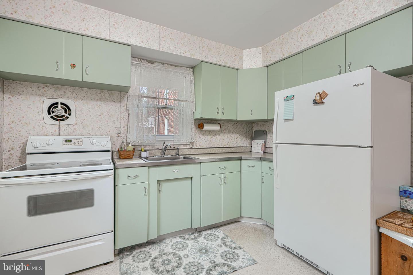 2814 Chesley Ave Property Photo 16