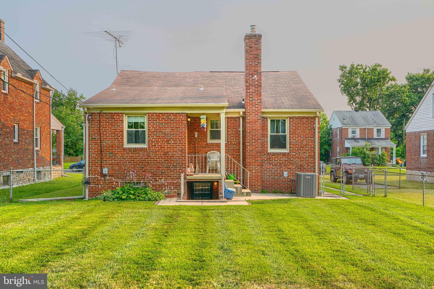 2814 Chesley Ave Property Photo 55