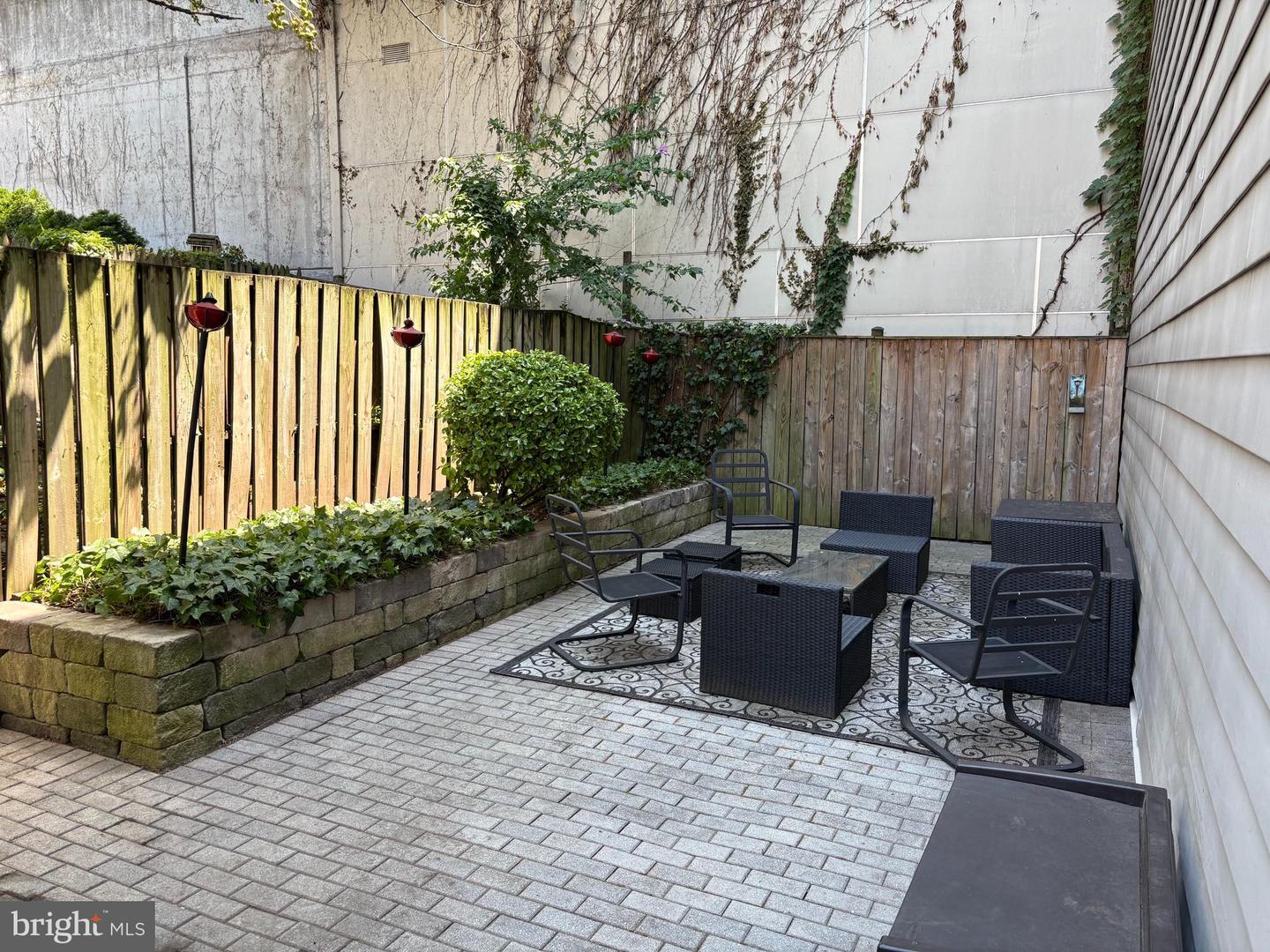 103 E Cross St E Property Photo 36