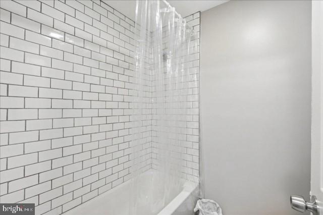 1266 Sargeant St Property Photo 13