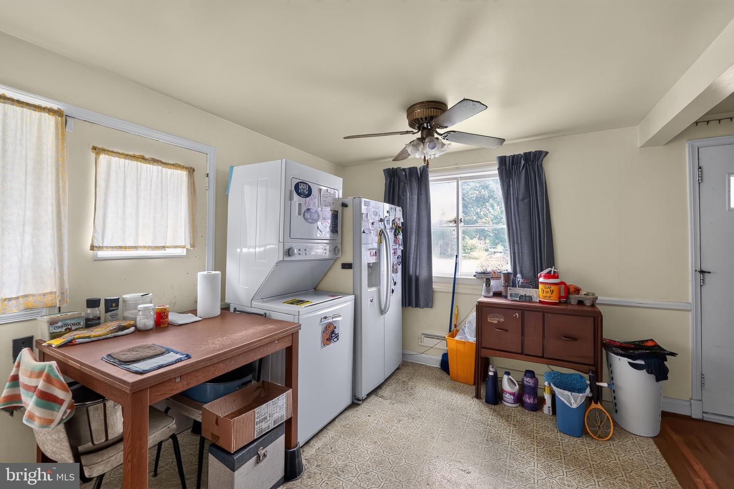 2729 Chesley Ave Property Photo 10