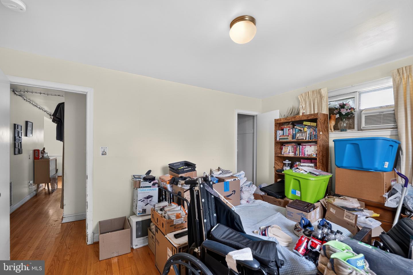 2729 Chesley Ave Property Photo 11