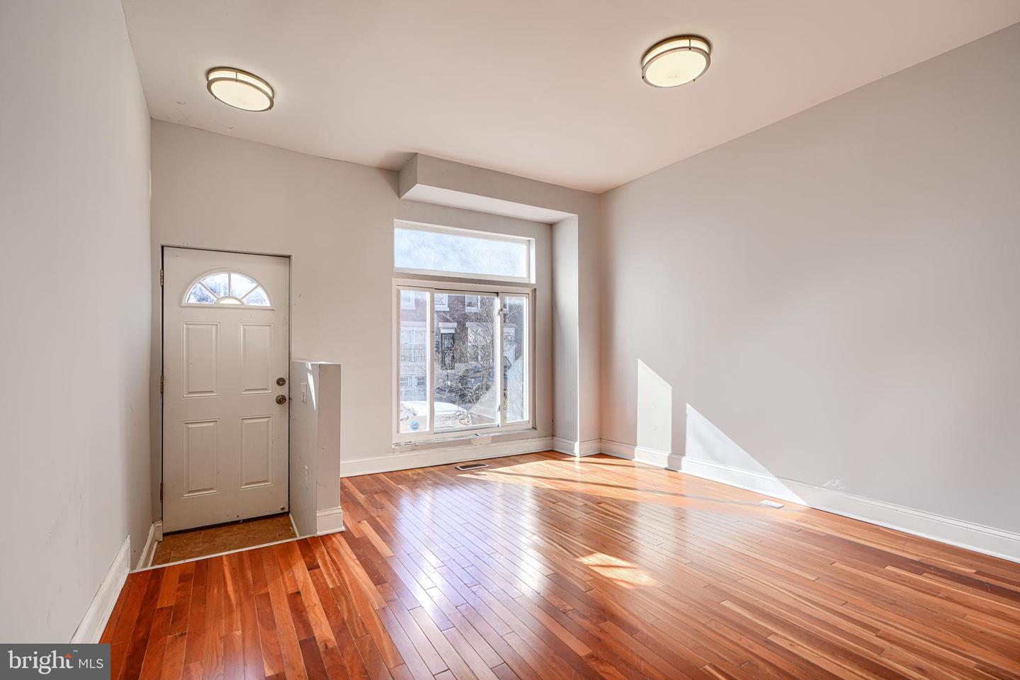 2511 Mcculloh St Property Photo 5